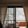           264.000 EUR -  (5)