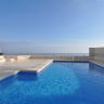 2      1.600.000 EUR (103)