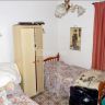        1,5    - 244.000 EUR -  (4)