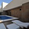 2      1.600.000 EUR (99)