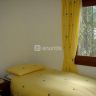     () - 176.000 EUR -  (9)