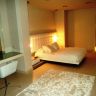 2      1.600.000 EUR (18)