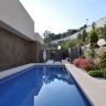 2      1.600.000 EUR (93)