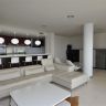 2      1.600.000 EUR (56)